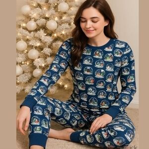 Vera Bradley Festive Snow Globe Women's Pajama Set